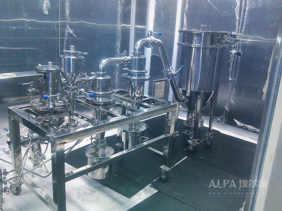 實(shí)驗(yàn)室三合一<a href=http://www.dfc1688.cn/chanpin/27.html target=_blank class=infotextkey>氣流粉碎機(jī)</a>