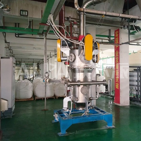 <a href=http://www.dfc1688.cn/chanpin/27.html target=_blank class=infotextkey>氣流粉碎機(jī)</a>現(xiàn)場(chǎng)圖